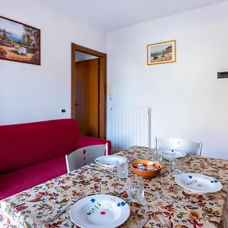 Apartman Con Giardino E Garage A Due Passi Dal Mare