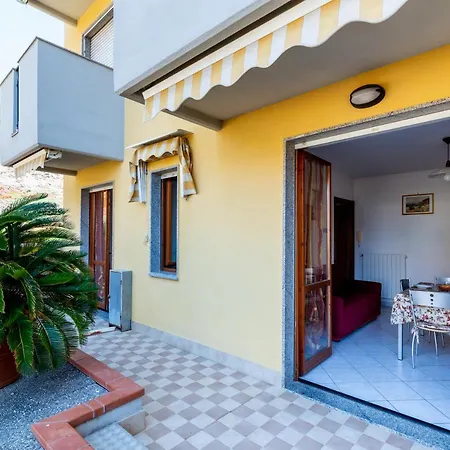 Con Giardino E Garage A Due Passi Dal Mare Riva Ligure